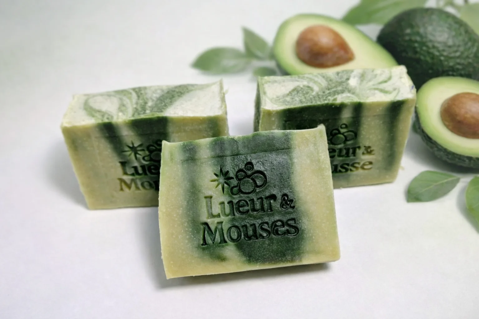 Savon en pain à l'avocat – Lueur & Mousse
