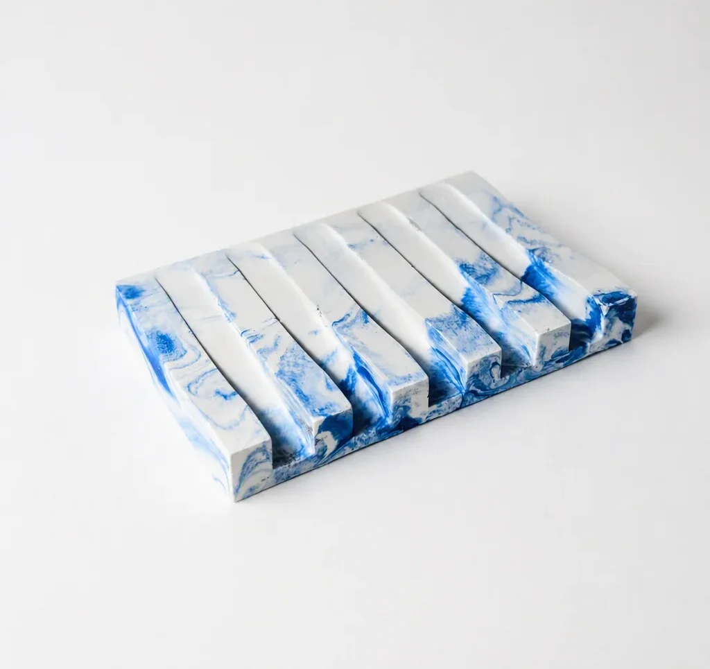 Porte-savon minéral M2 coloris bleu – Lueur & Mousse